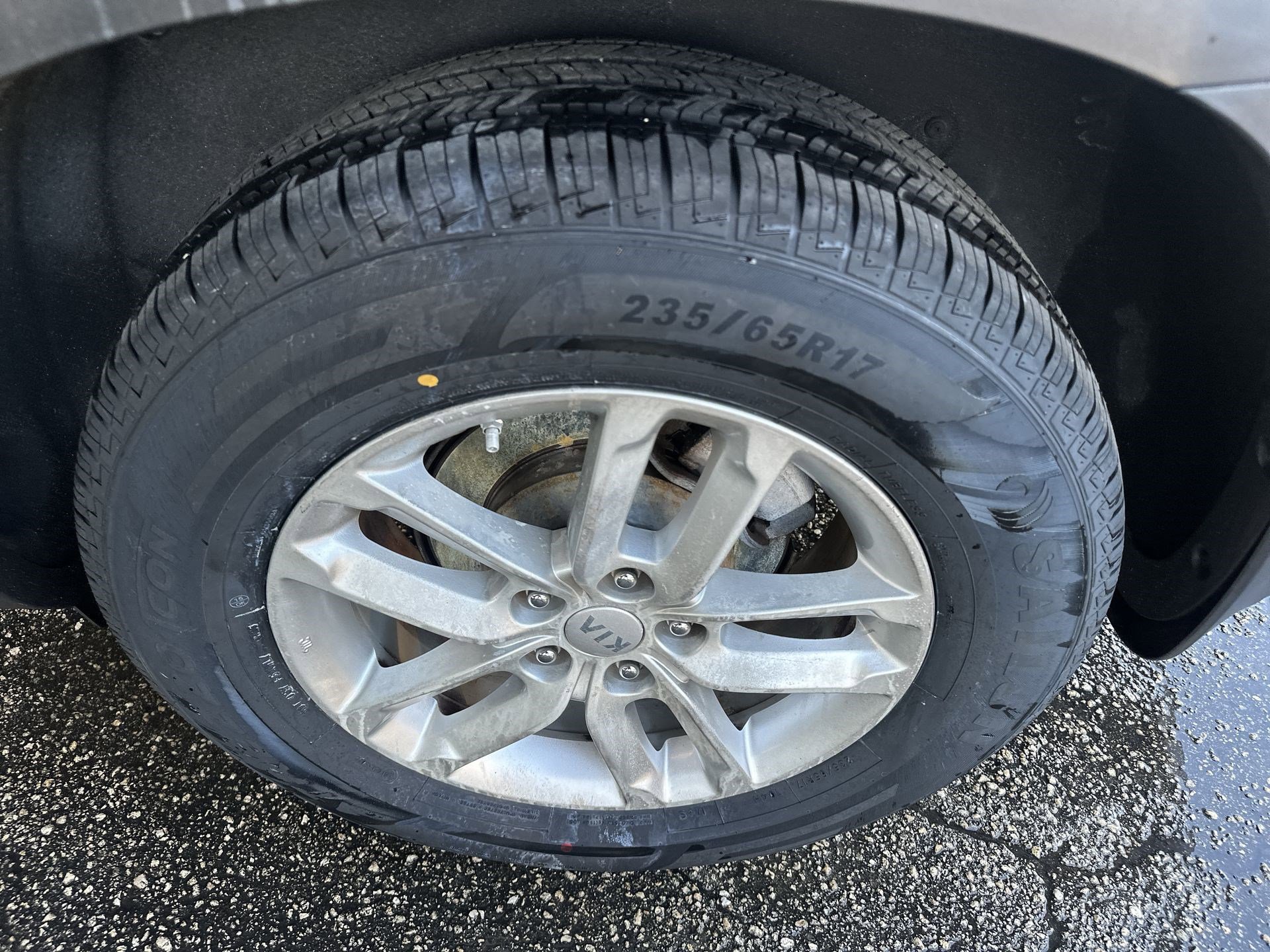 Used 2014 Kia Sorento LX image 19