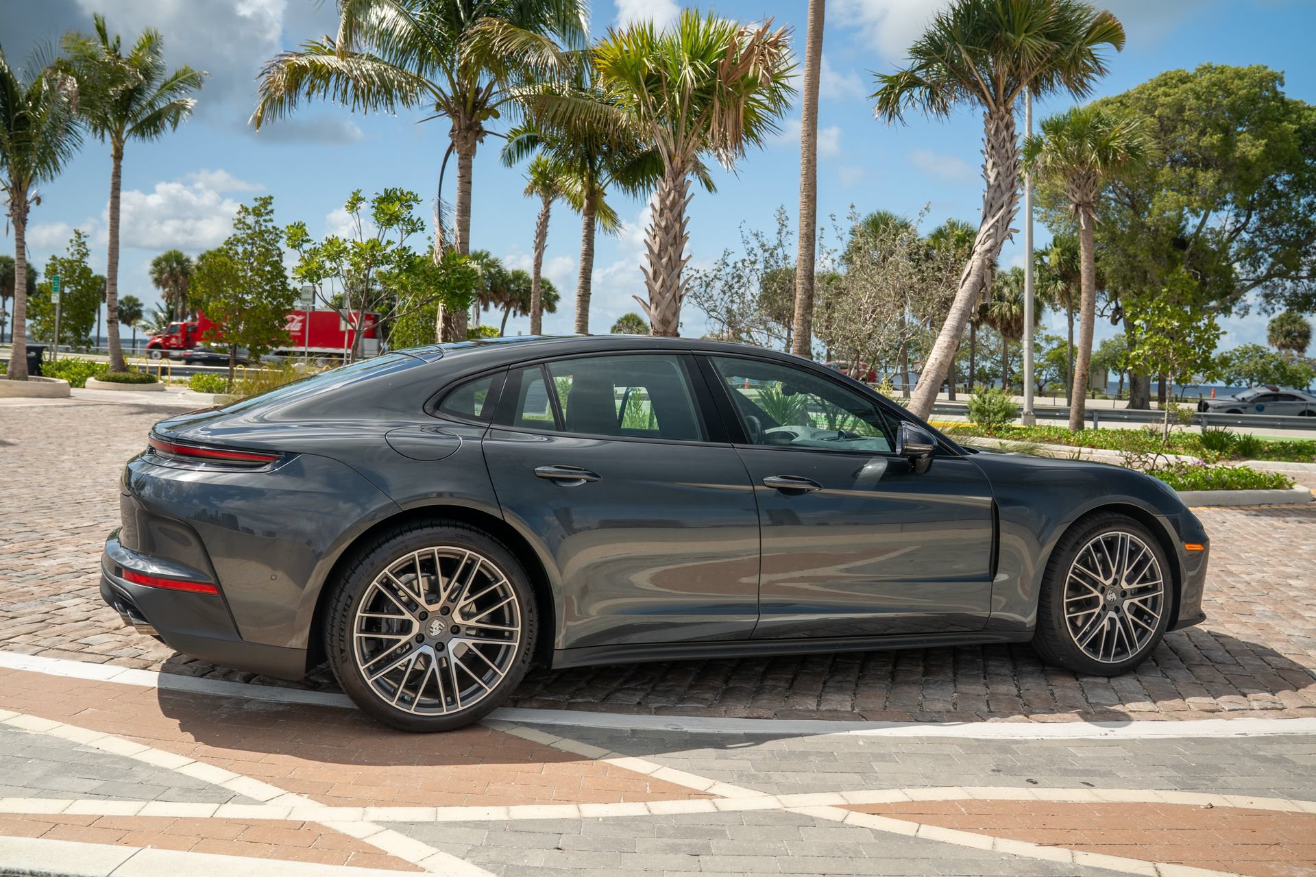 Used 2024 Porsche Panamera w/ Premium Package RWD image 12