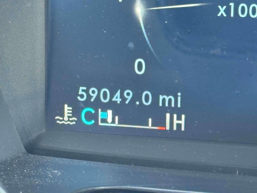 Used 2023 Lincoln Corsair AWD w/ Rear Removable Package Tray image 24