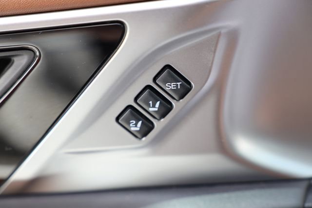 Used 2020 Subaru Outback Touring image 16