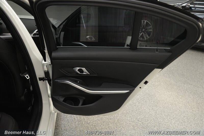 Used 2026 BMW 330i Sedan w/ Convenience Package RWD image 42