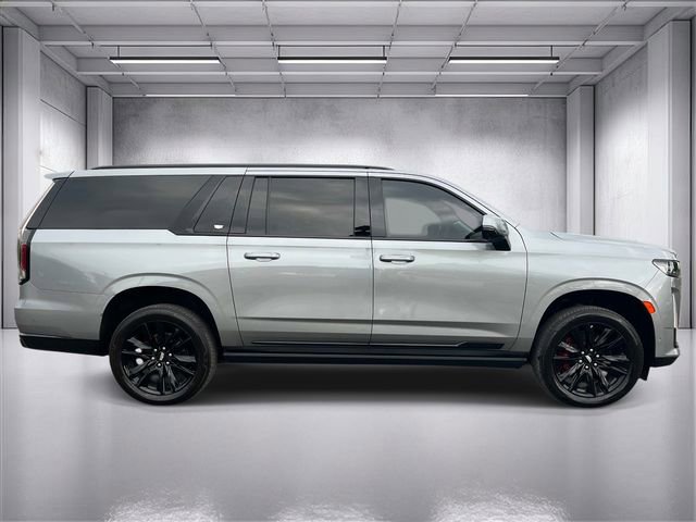 Used 2023 Cadillac Escalade ESV Sport Platinum image 2