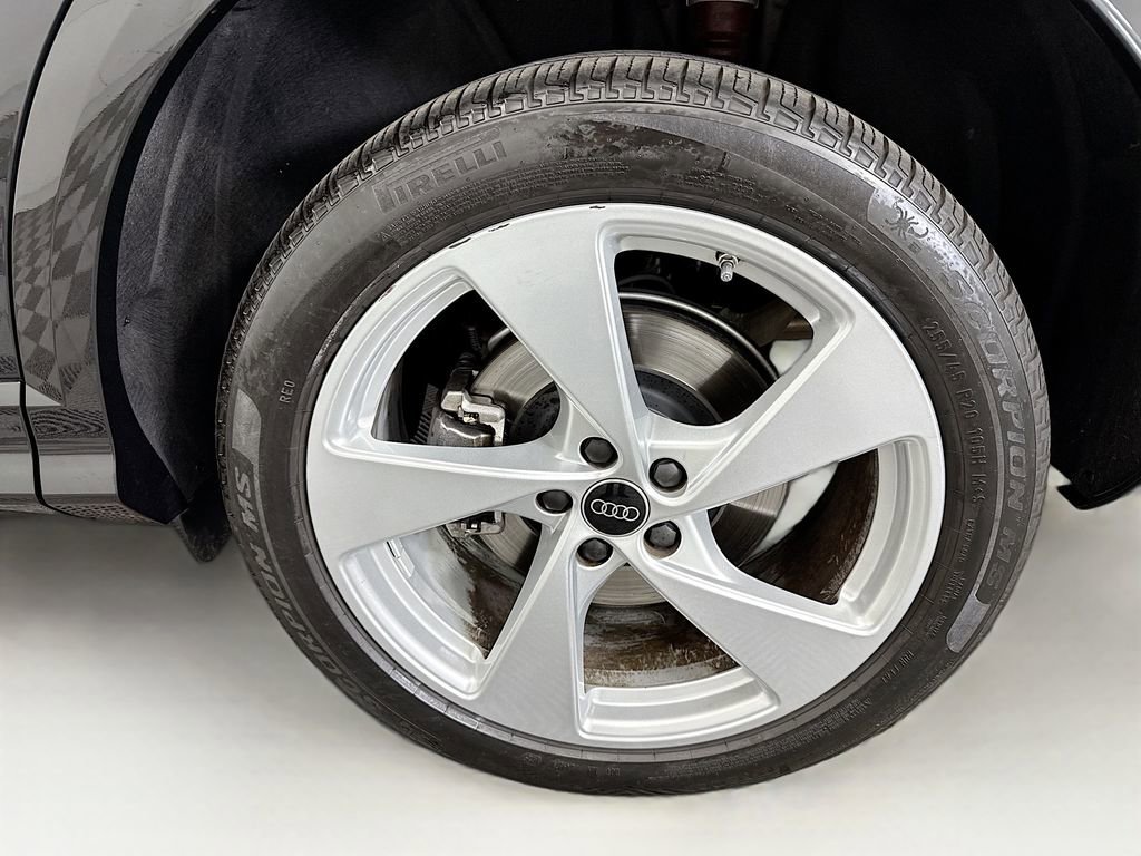 Used 2025 Audi Q5 Premium Plus w/ Premium Plus image 30
