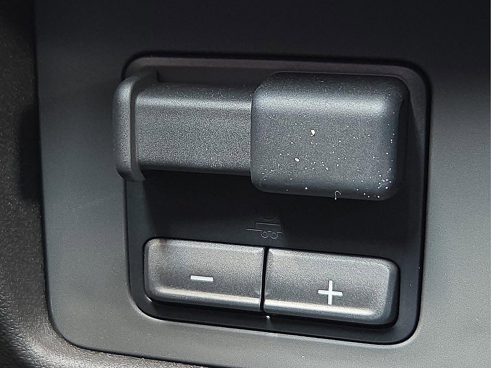 Certified 2025 Chevrolet Colorado ZR2 w/ Technology Package image 20