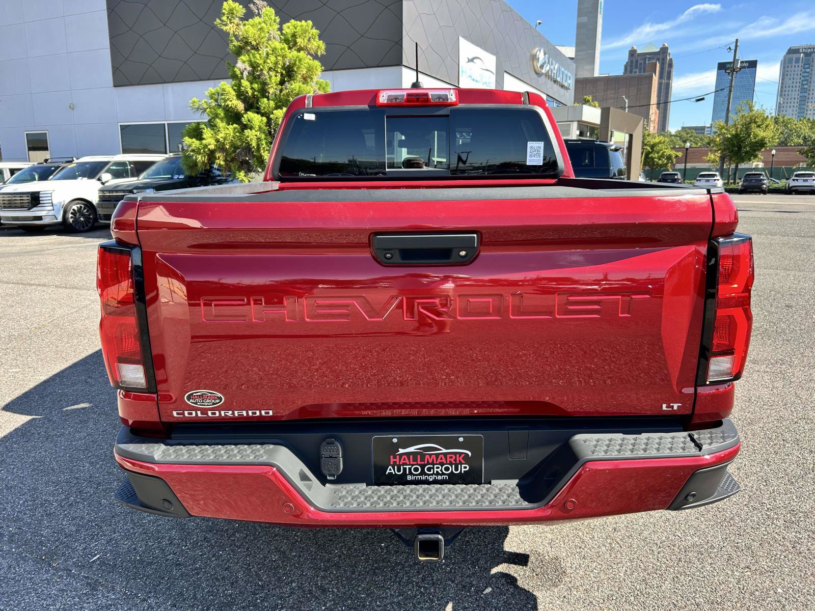 Used 2023 Chevrolet Colorado LT w/ LT Convenience Package III RWD image 3