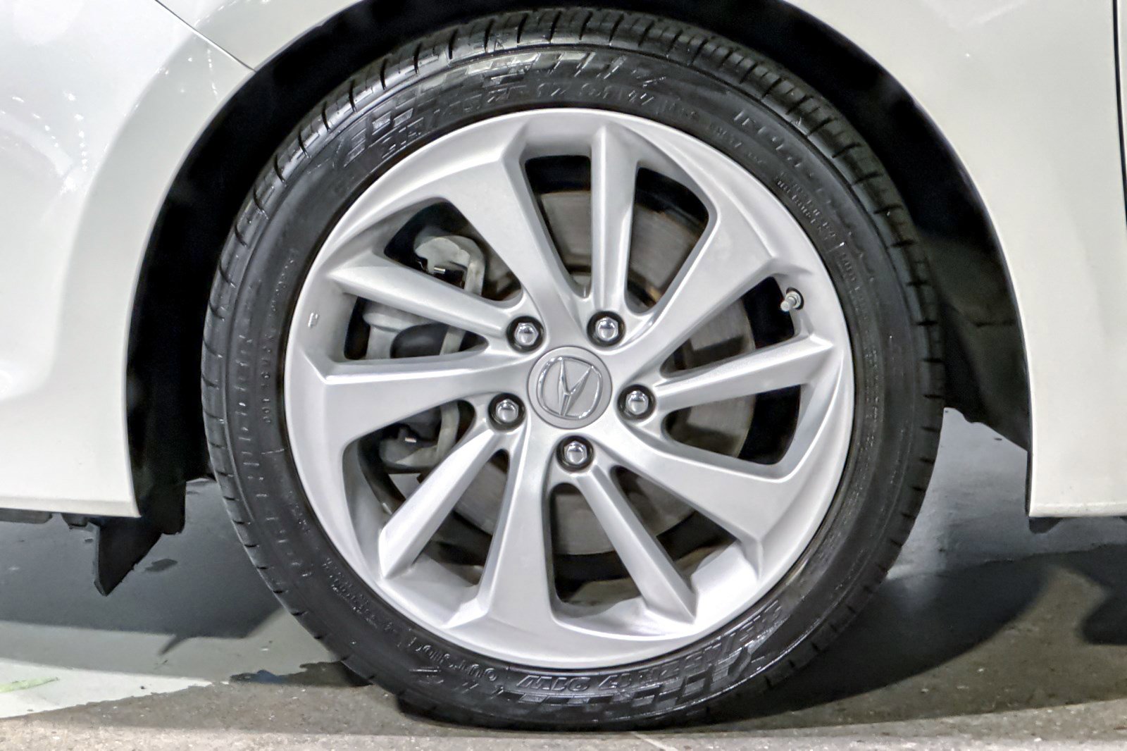 Used 2017 Acura ILX FWD image 11