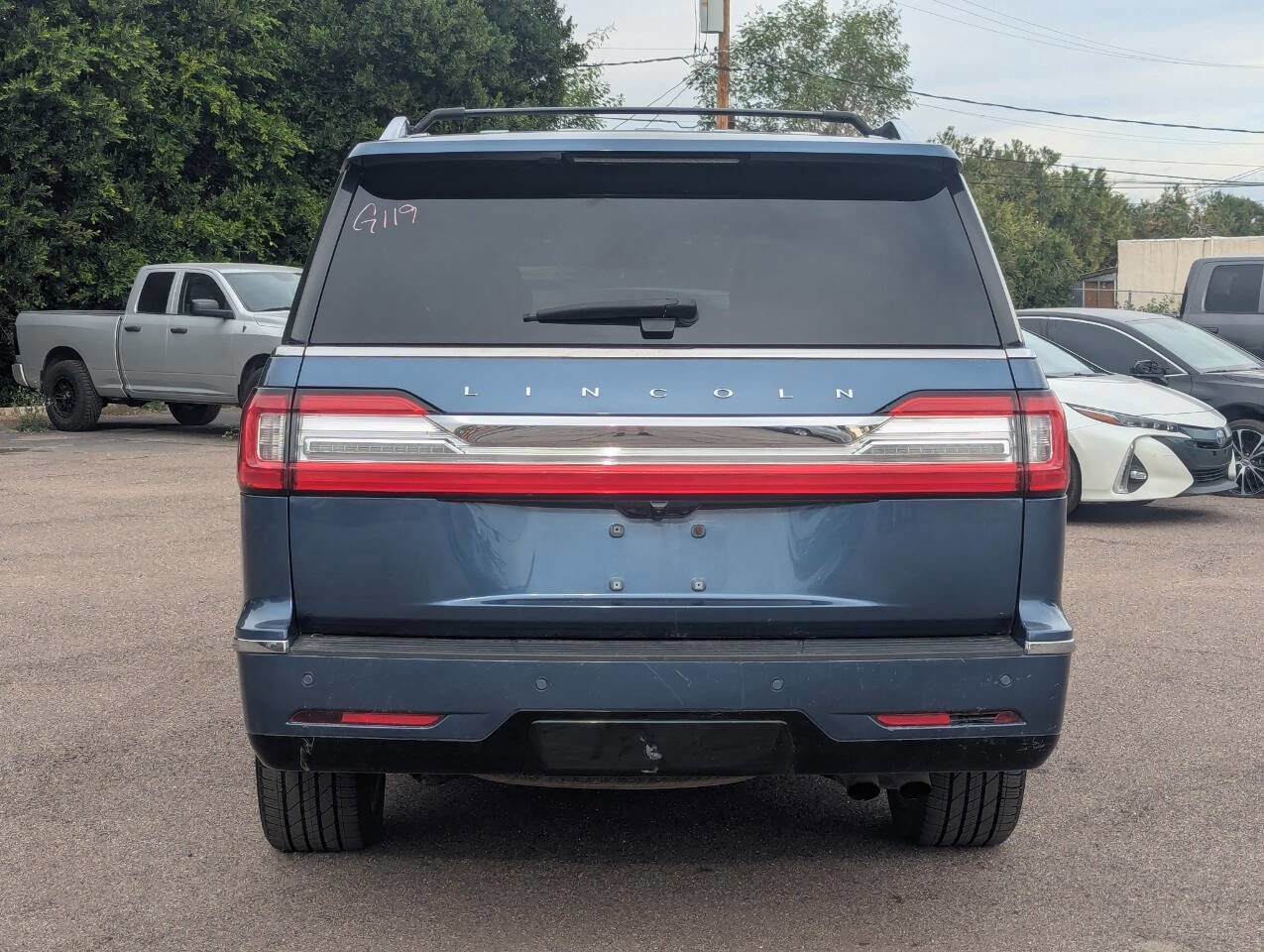 Used 2019 Lincoln Navigator L Reserve w/ Cargo Package AWD/4WD image 4