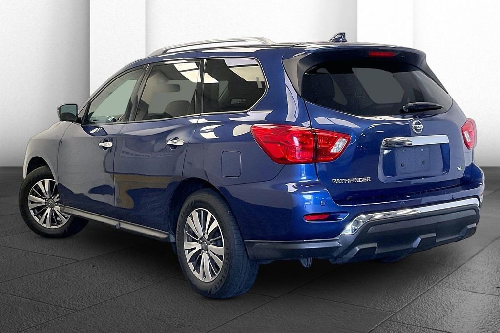 Used 2019 Nissan Pathfinder SL FWD image 9