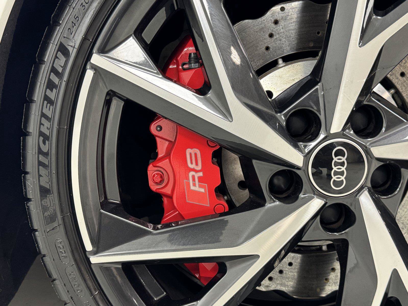 Used 2021 Audi R8 V10 RWD image 36