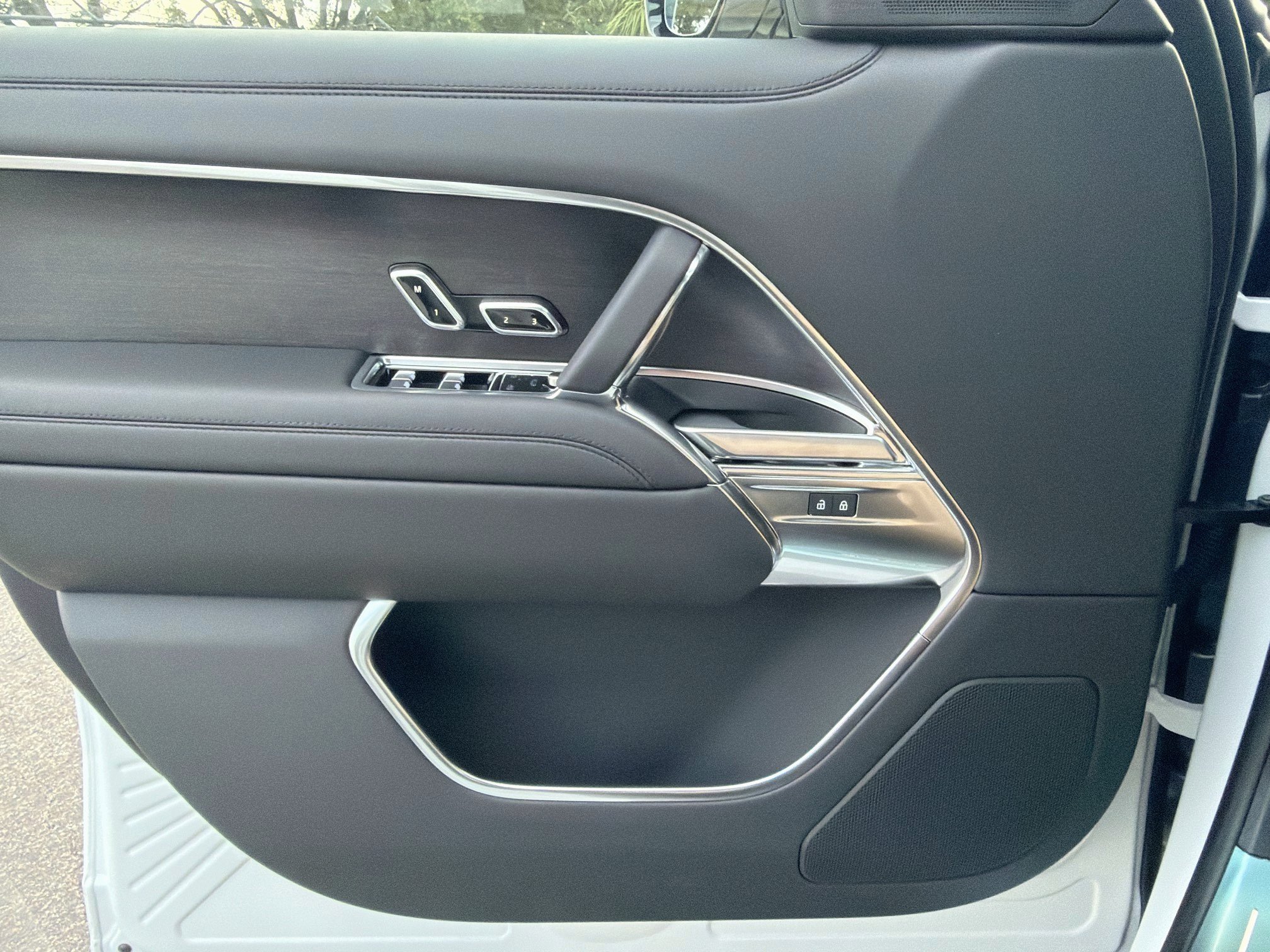 New 2027 Land Rover Range Rover SE AWD/4WD image 23