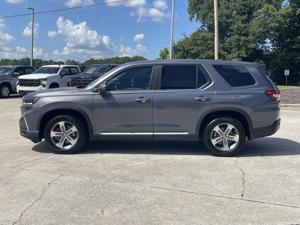 Used 2025 Honda Pilot EX-L image 2