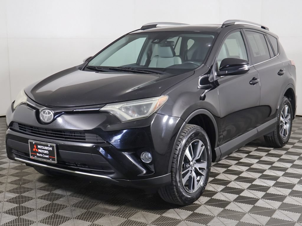 Used 2018 Toyota RAV4 XLE w/ Plus Extra Value Package FWD image 8