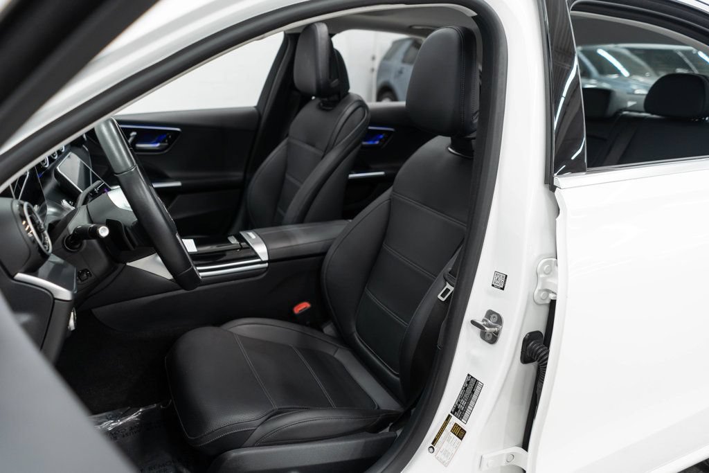 Used 2025 Mercedes-Benz C 300 4MATIC Sedan image 8