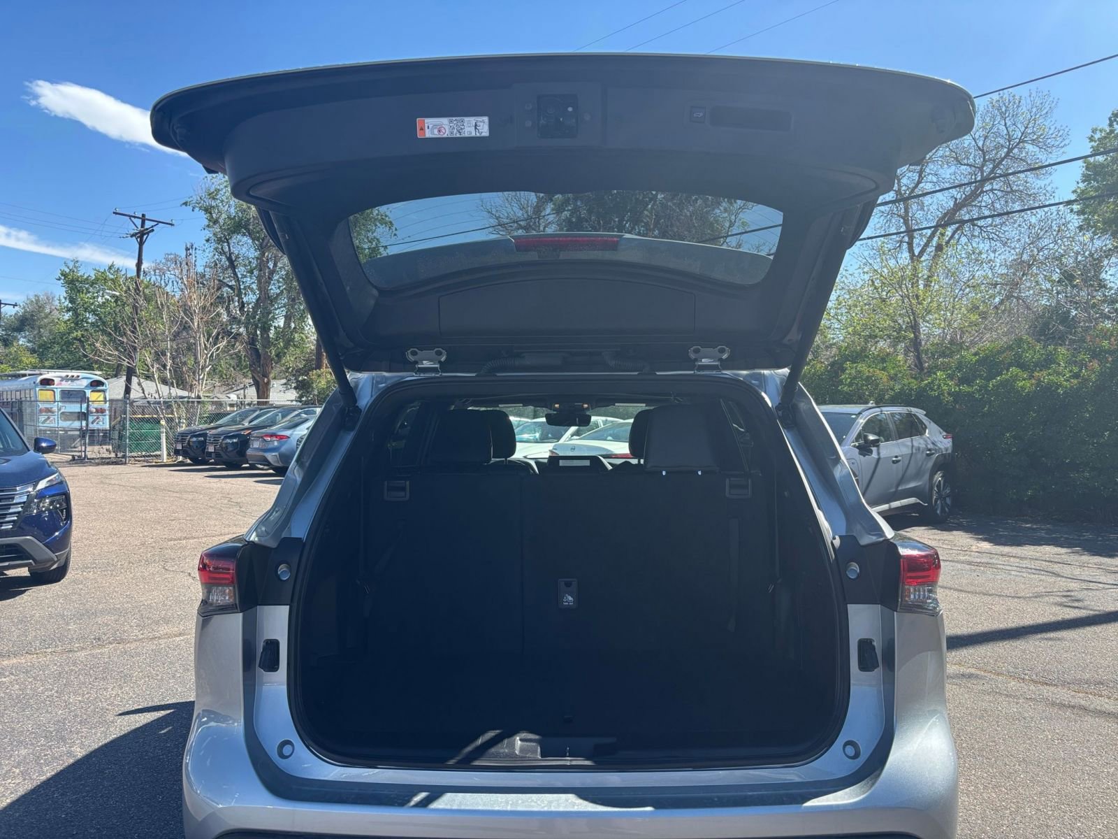Used 2025 Toyota Highlander XSE AWD/4WD image 30