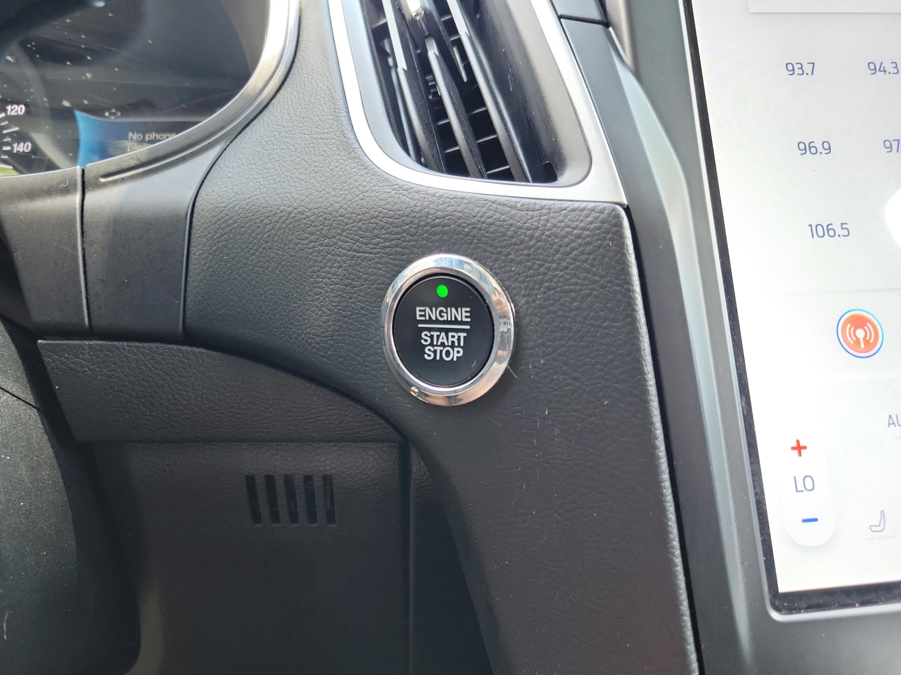 Used 2024 Ford Edge SEL AWD/4WD image 27