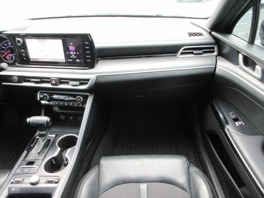 Used 2023 Kia K5 GT-Line image 16