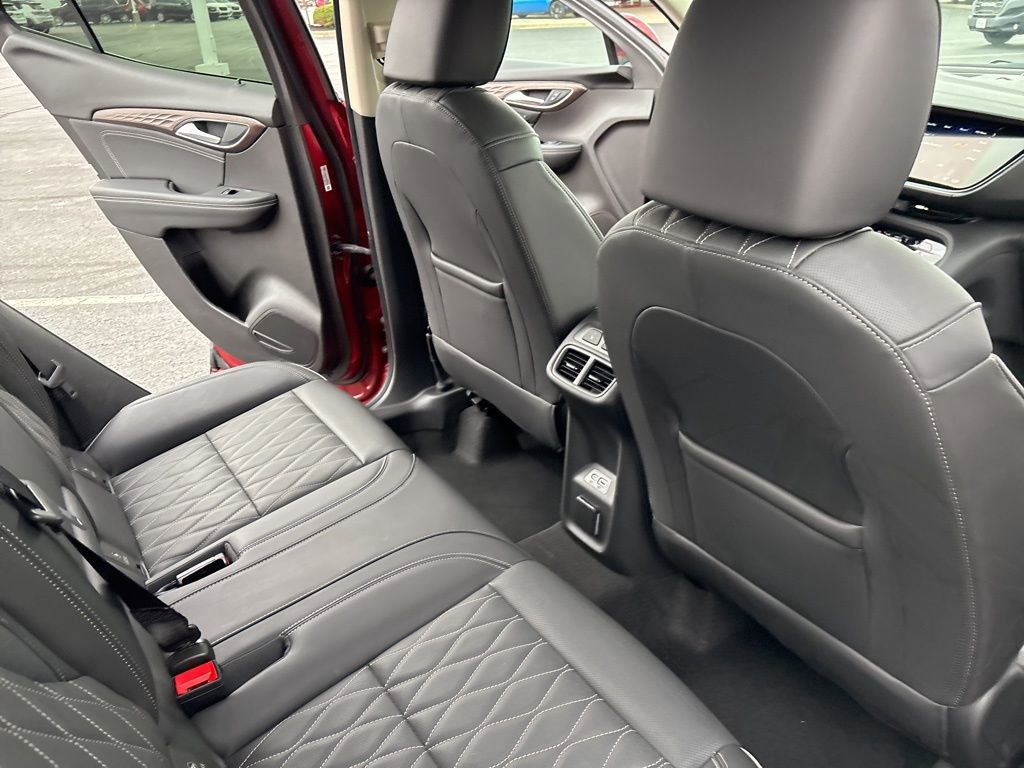 Used 2023 Buick Envision Avenir AWD/4WD image 27