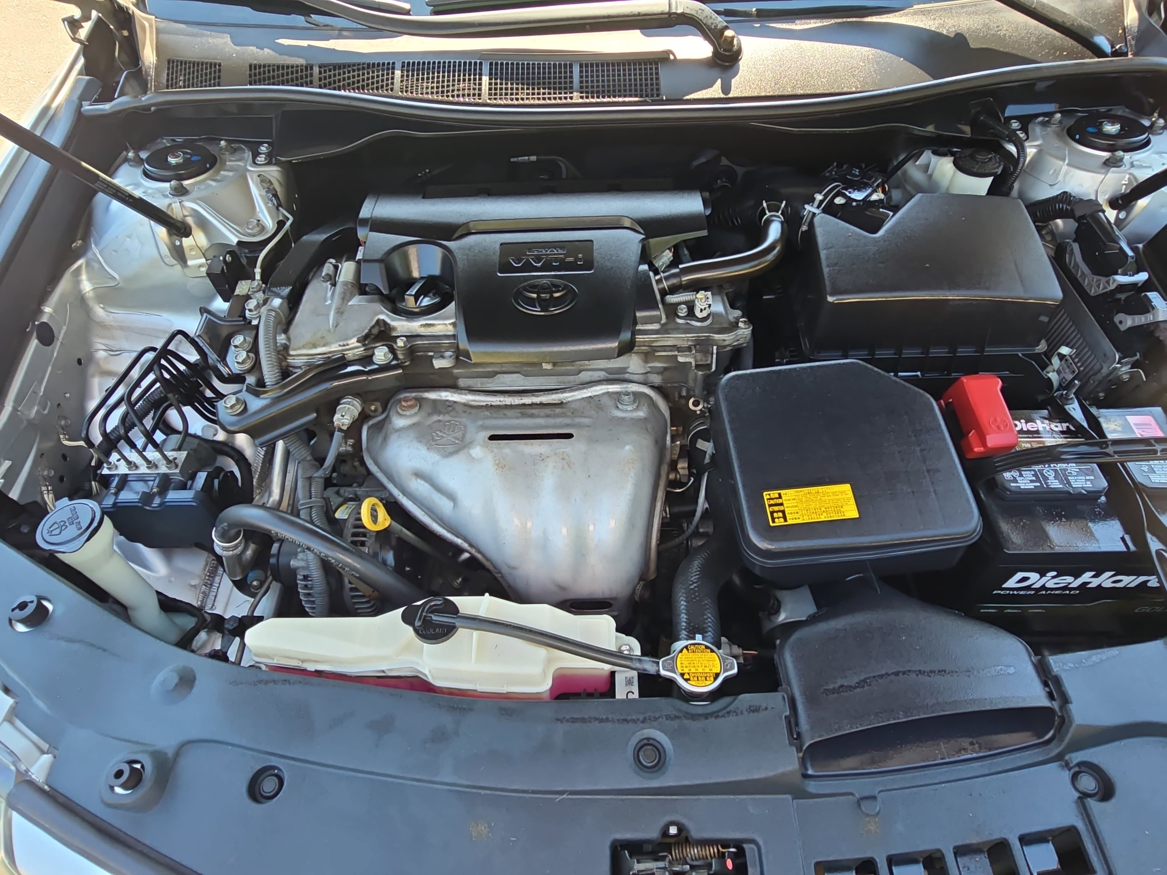 Used 2014 Toyota Camry SE FWD image 32