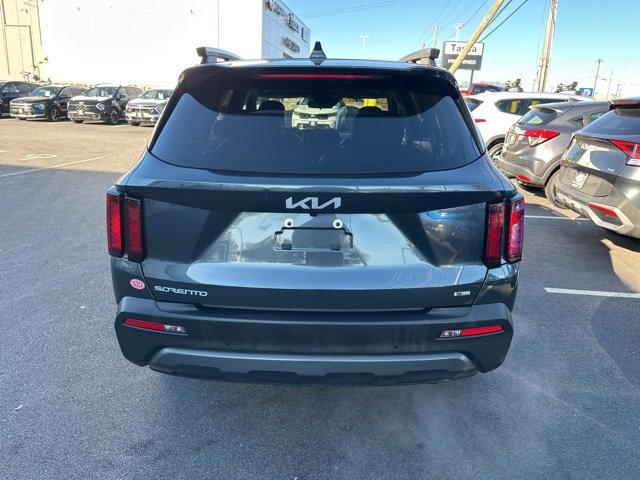 Used 2023 Kia Sorento S w/ Panoramic Sunroof Package image 7