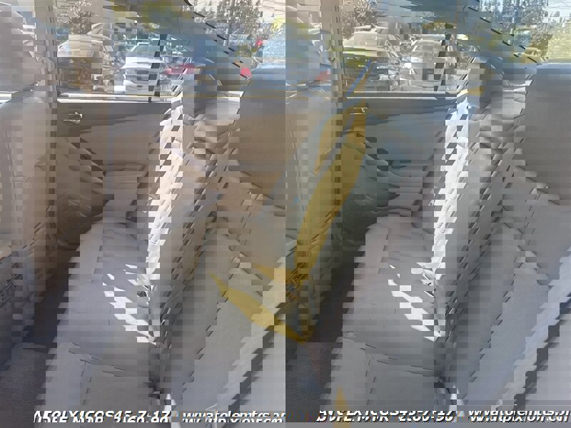 Used 2009 Nissan Altima Hybrid Sedan w/ Connection Pkg image 15