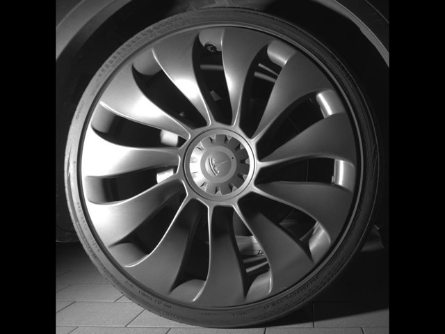 Used 2021 Tesla Model Y Performance image 9