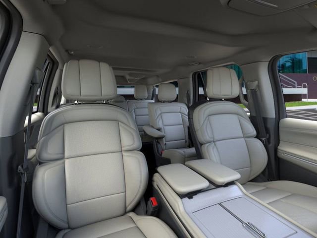 New 2026 Lincoln Navigator L Premier image 10