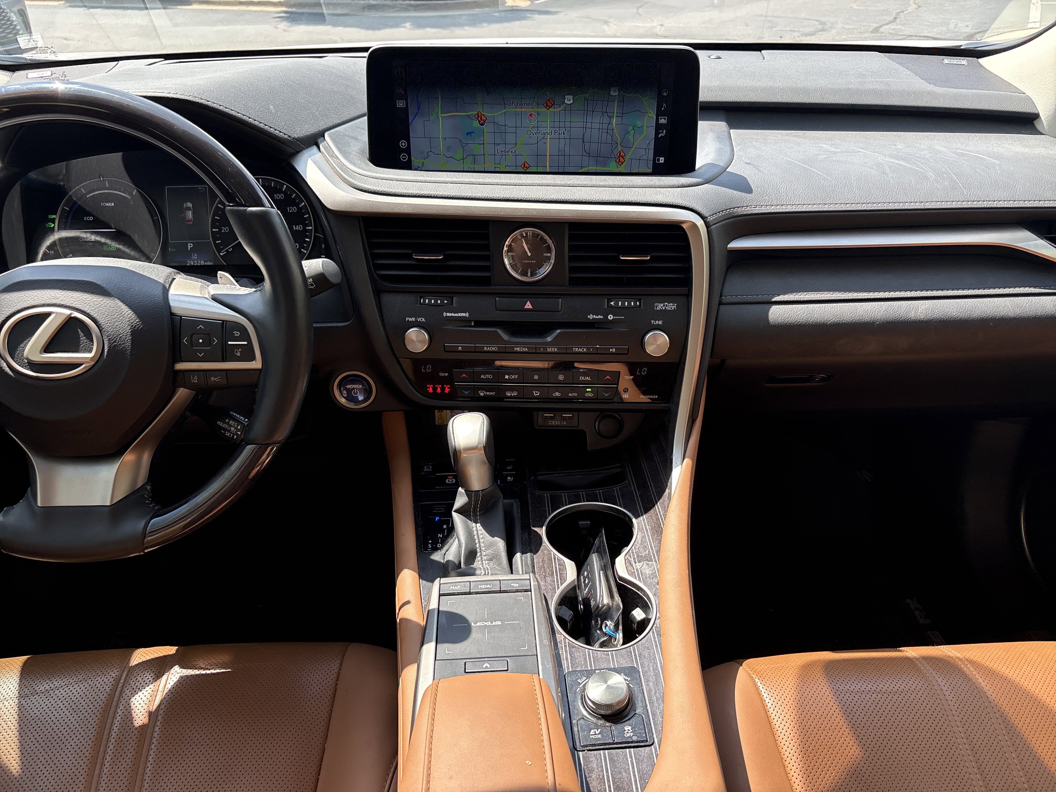 Used 2022 Lexus RX 450h AWD w/ Luxury Package image 30
