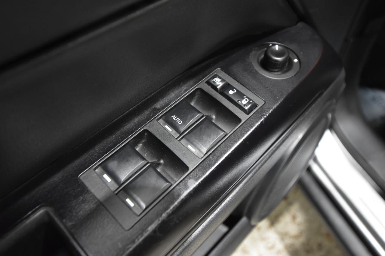 Used 2017 Jeep Patriot High Altitude image 11