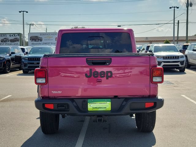 Used 2024 Jeep Gladiator Sport w/ Premium Package AWD/4WD image 5