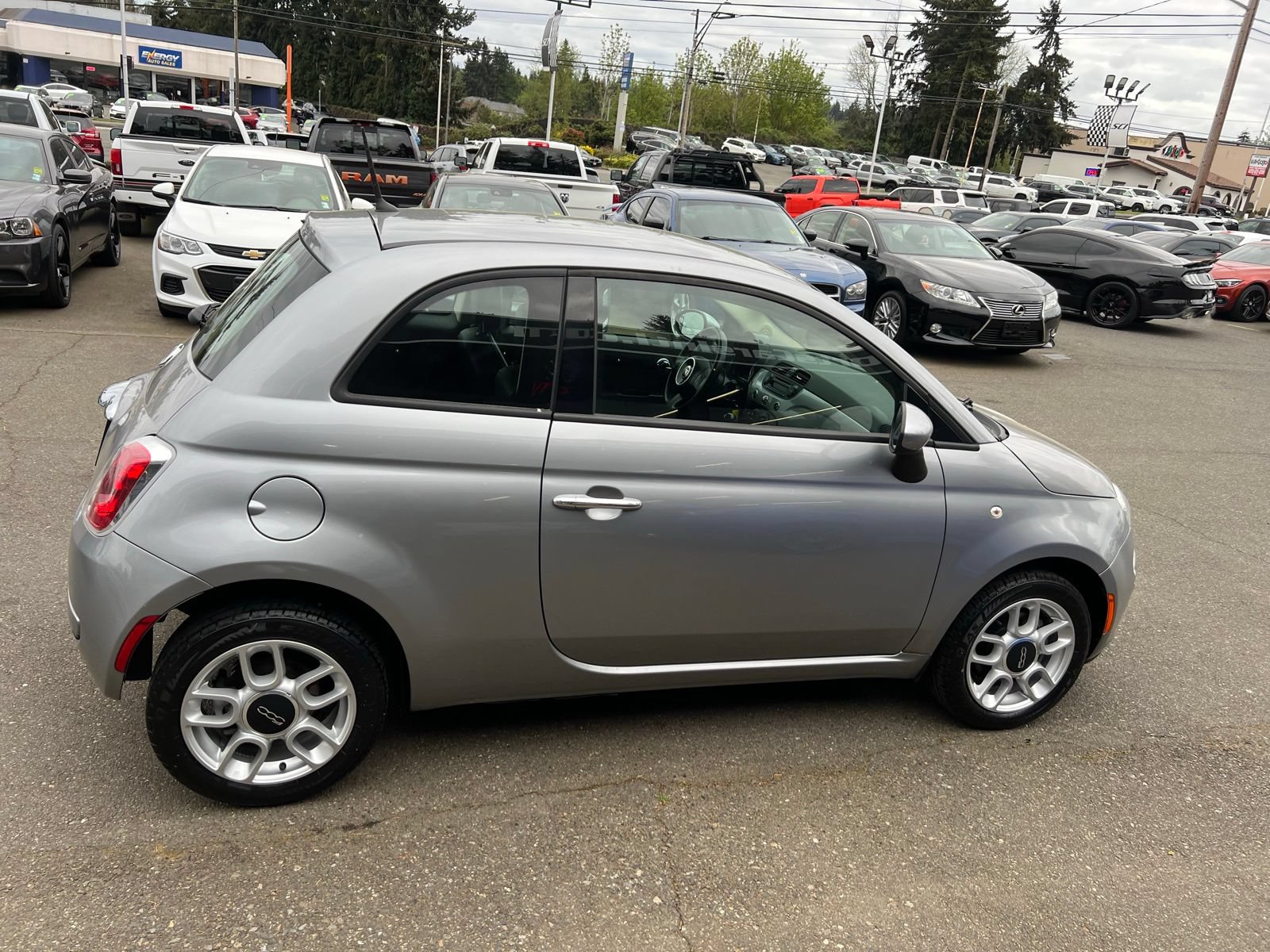 Used 2015 FIAT 500 Pop FWD image 6