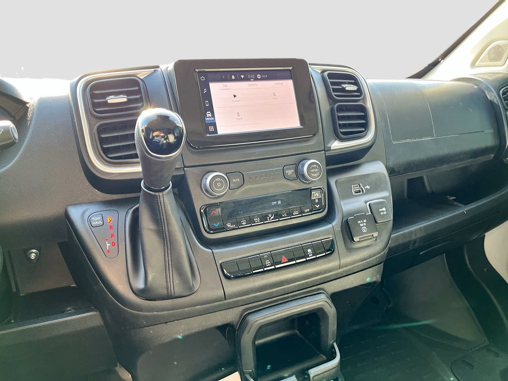 Used 2025 RAM ProMaster 3500 w/ Convenience Group FWD image 17