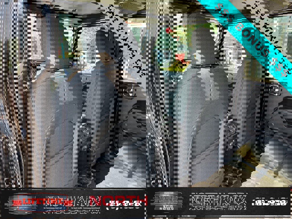 New 2025 Jeep Gladiator Sport image 14