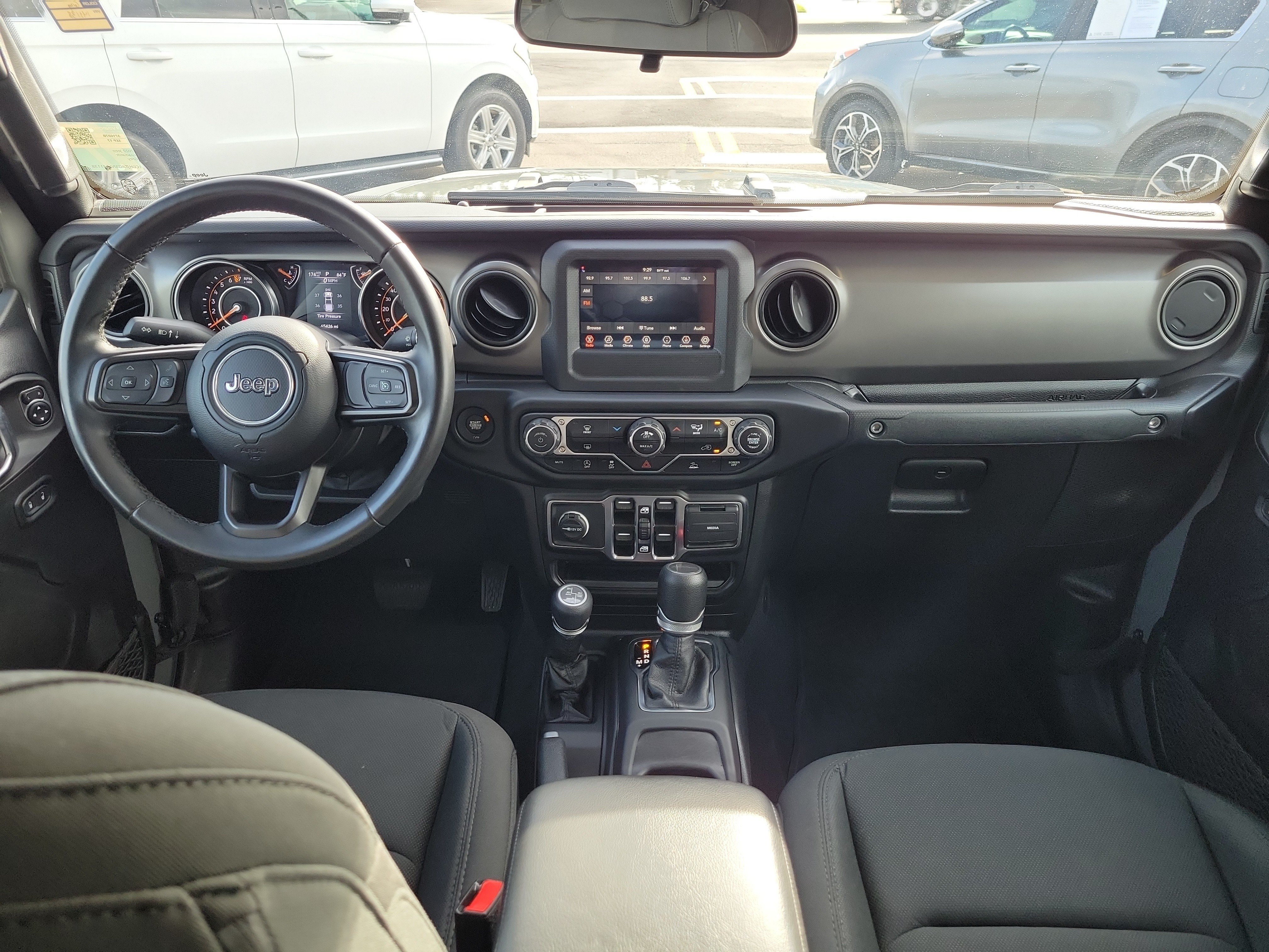 Used 2022 Jeep Gladiator Sport AWD/4WD image 16