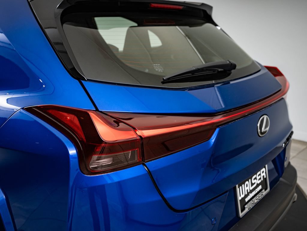 New 2026 Lexus UX 300h AWD image 9