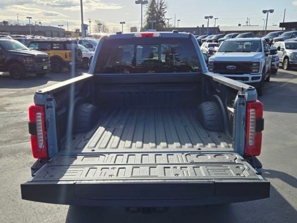New 2025 Ford F350 Lariat w/ Lariat Ultimate Package image 8