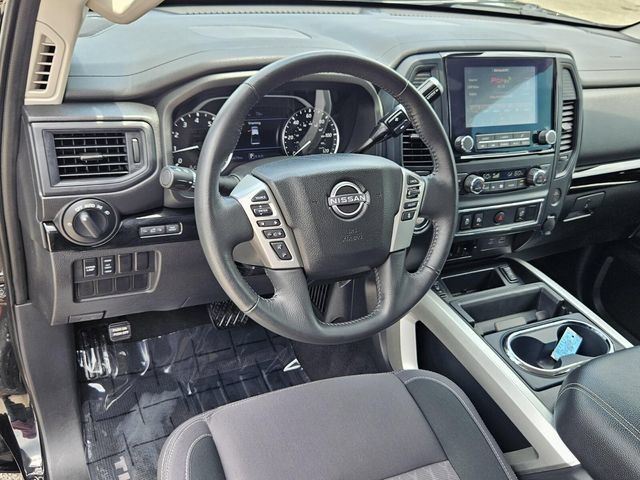 Used 2024 Nissan Titan SV w/ SV Convenience Package RWD image 37