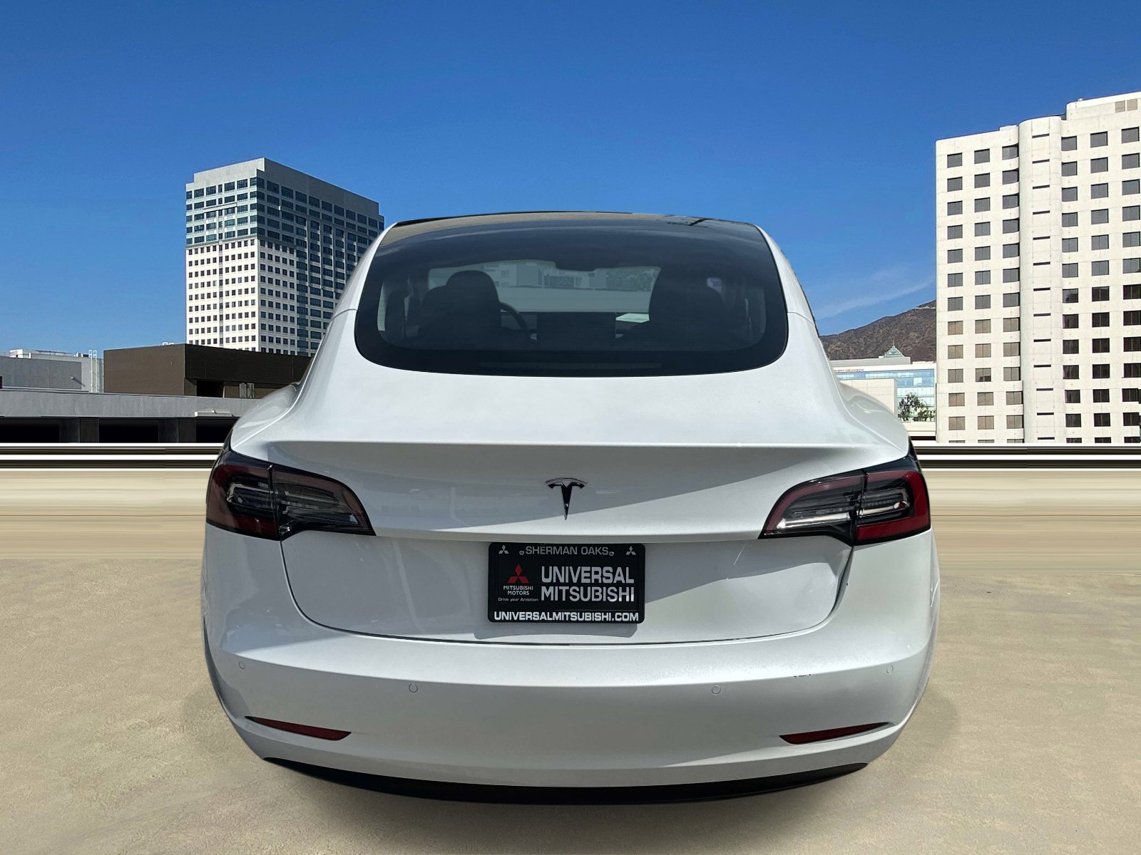 Used 2021 Tesla Model 3 Standard Range Plus image 4