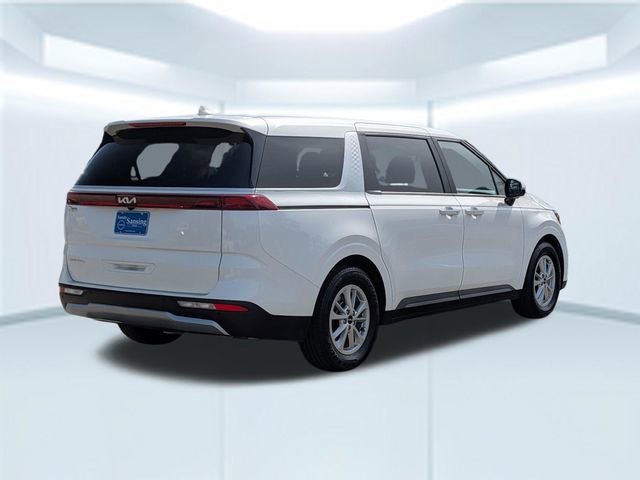 Used 2024 Kia Carnival LX image 7