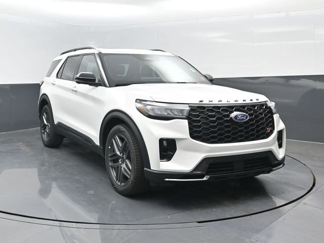 New 2025 Ford Explorer ST image 2