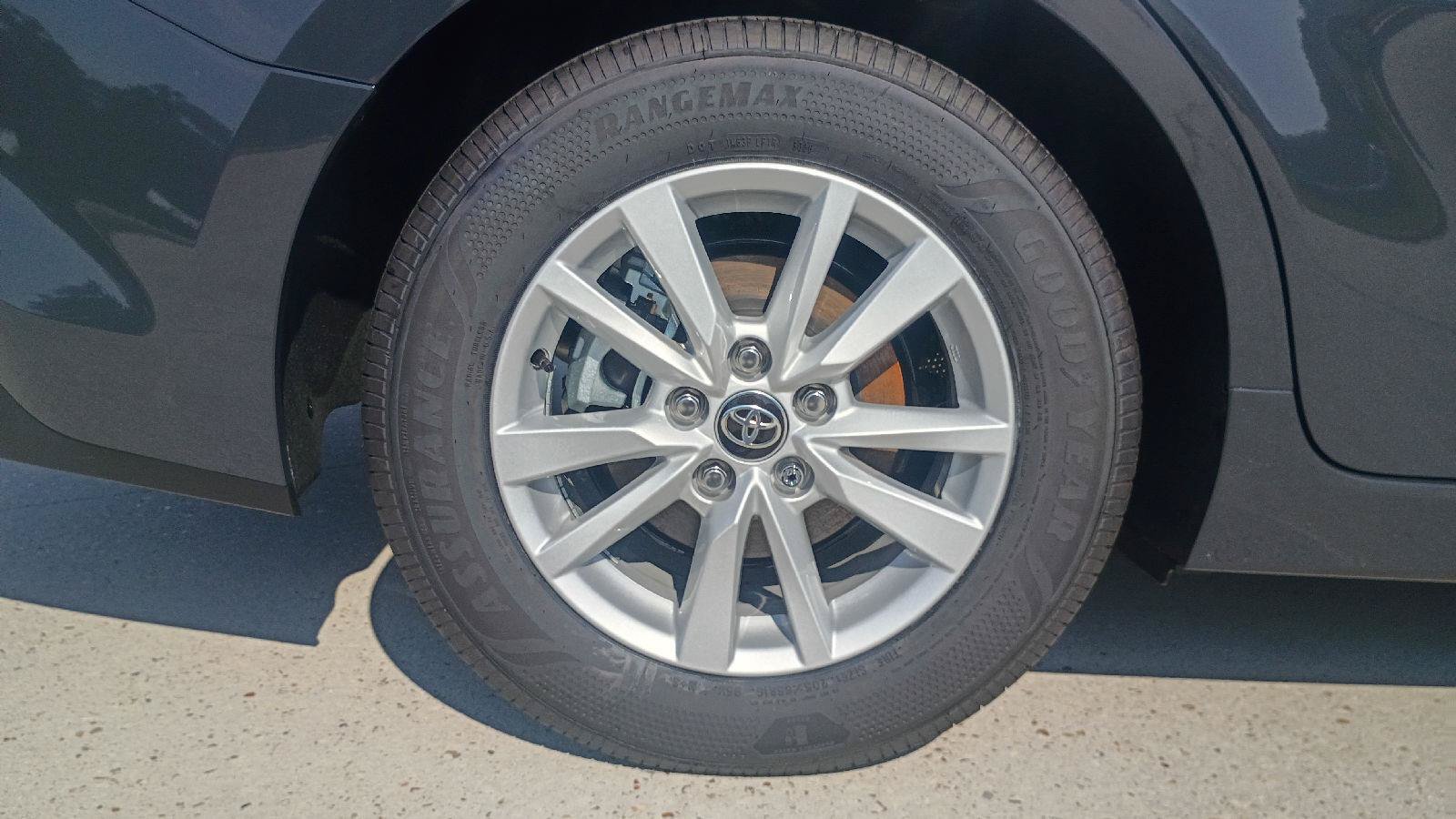 New 2026 Toyota Camry LE FWD image 22