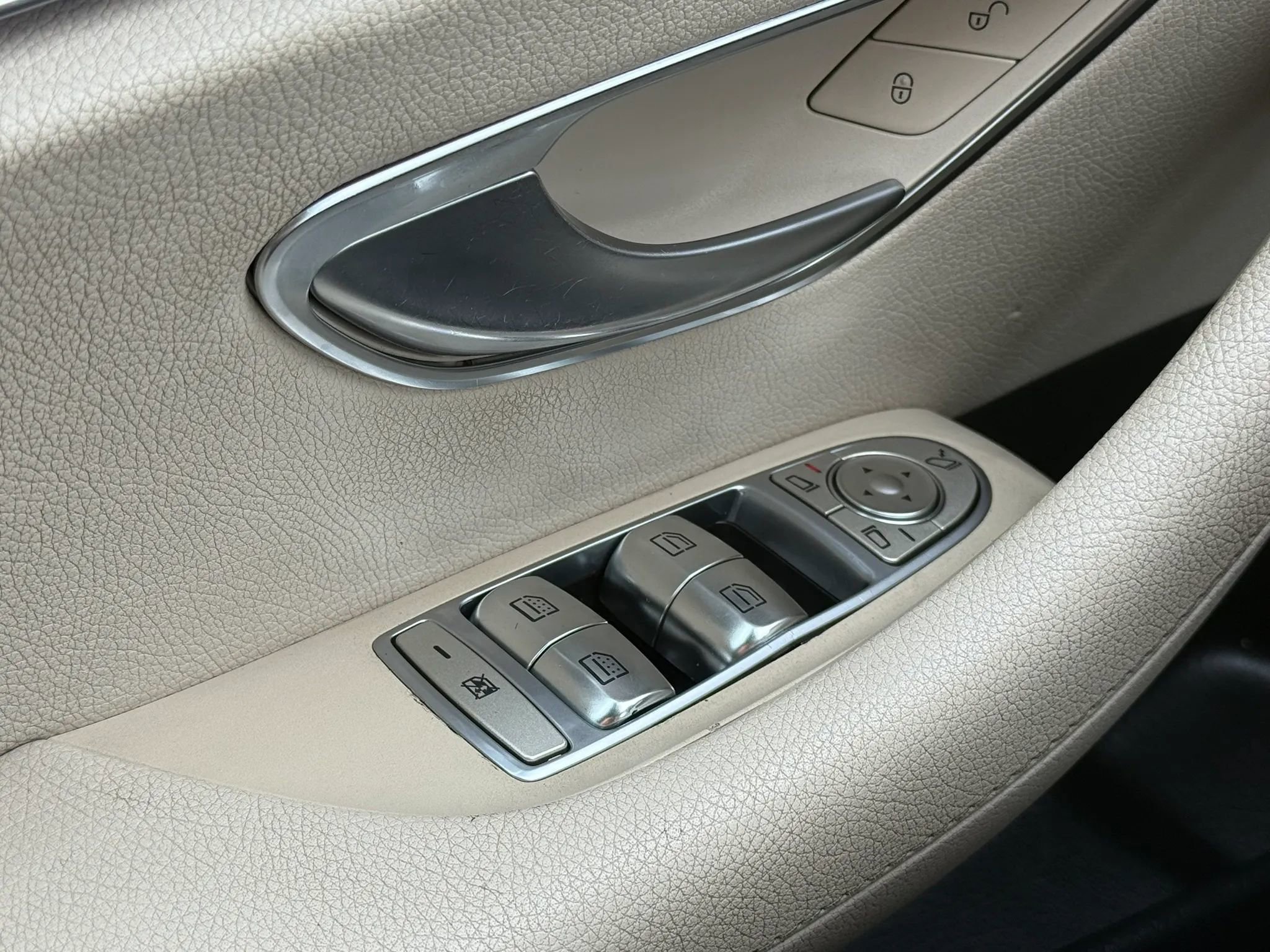 Used 2018 Mercedes-Benz E 300 image 42