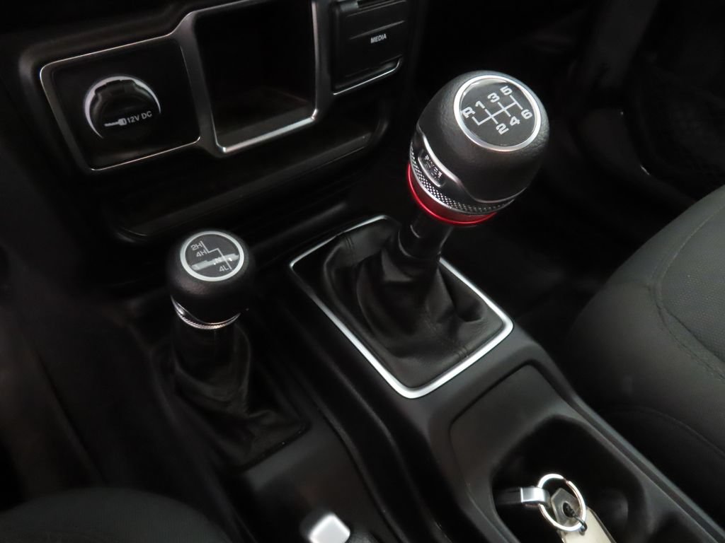 Used 2021 Jeep Wrangler Unlimited Sport AWD/4WD image 16