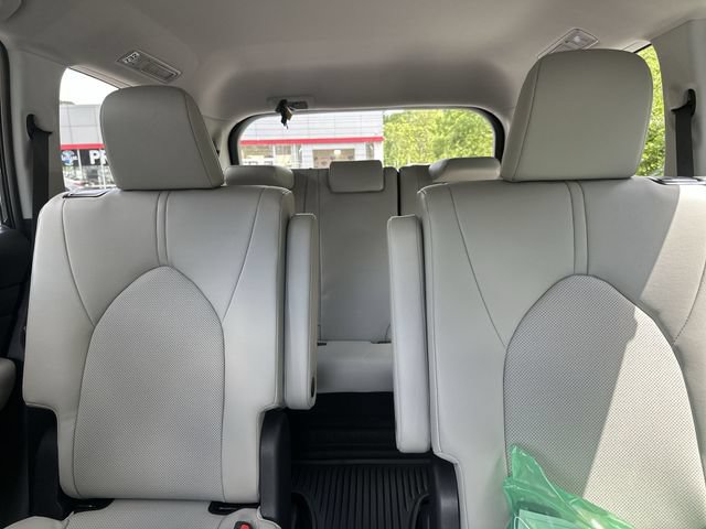 New 2026 Toyota Grand Highlander AWD image 27