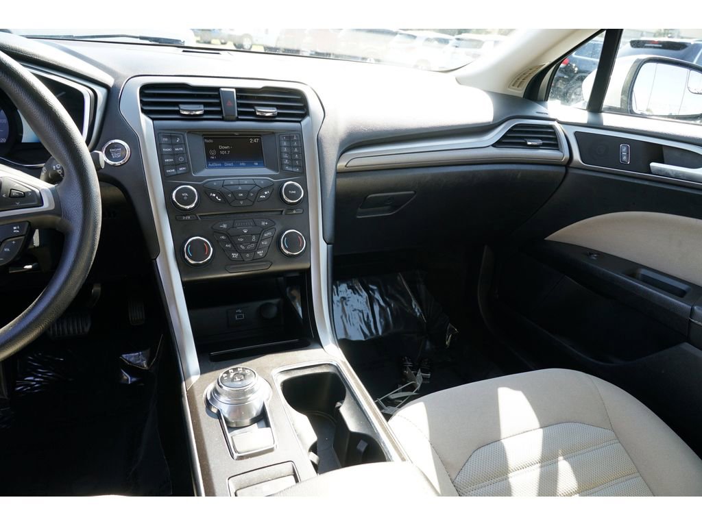 Used 2018 Ford Fusion S image 22