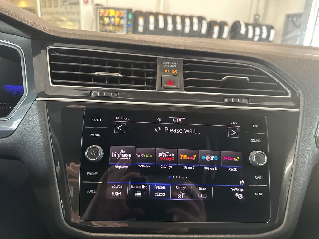 Used 2024 Volkswagen Tiguan SE R-Line image 12