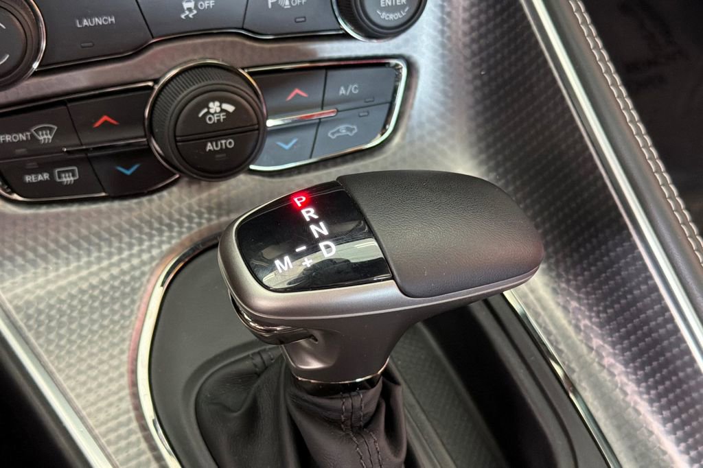 Used 2016 Dodge Challenger SRT Hellcat image 17