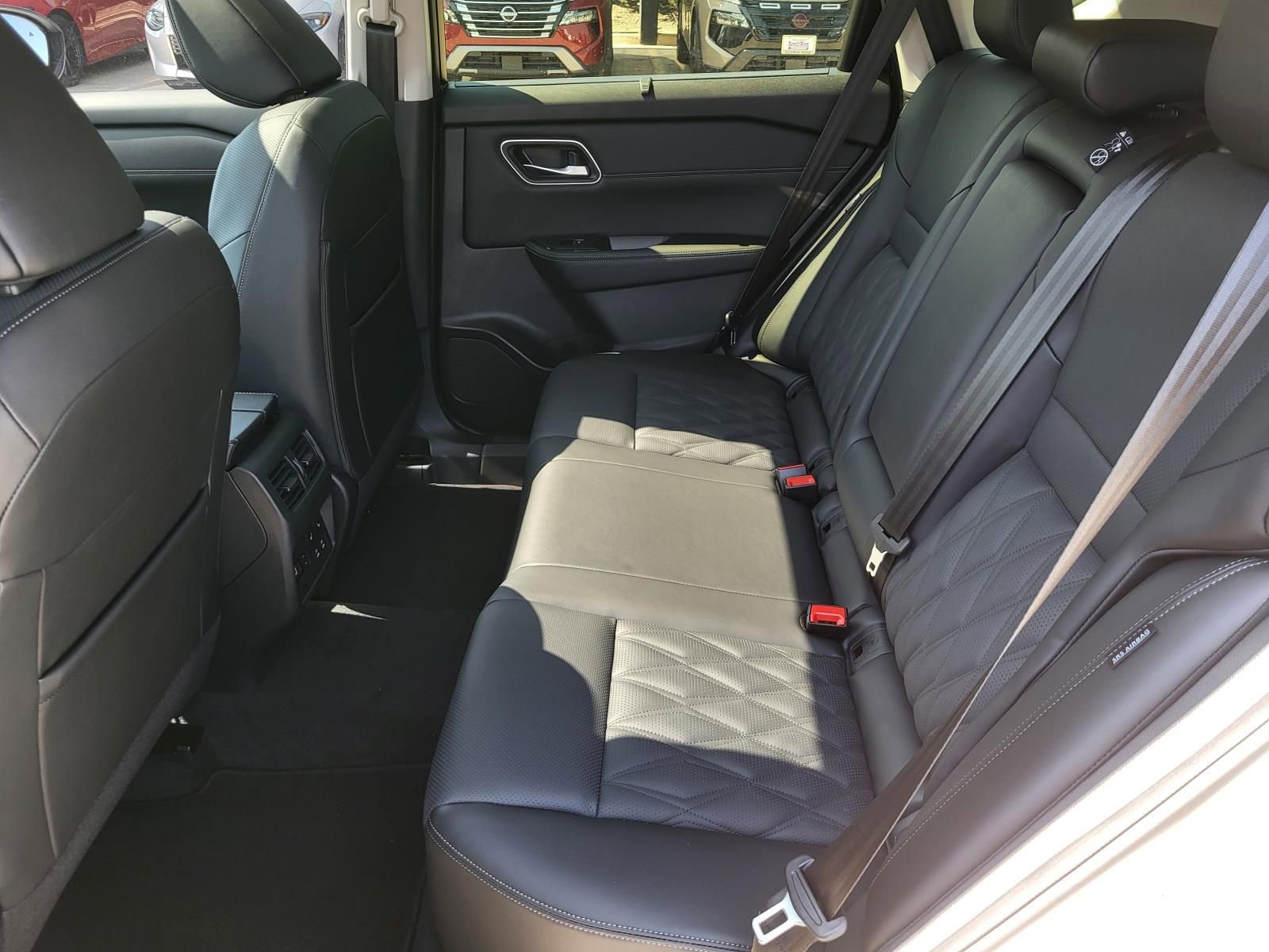 New 2026 Nissan Rogue Platinum image 16