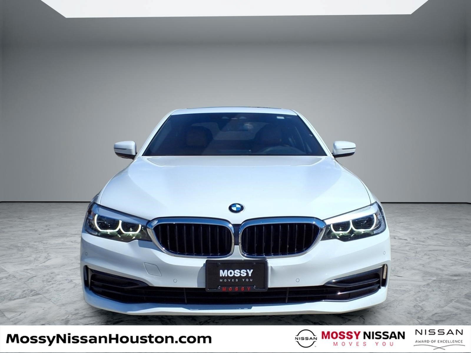 Used 2020 BMW 530i w/ Convenience Package RWD image 3