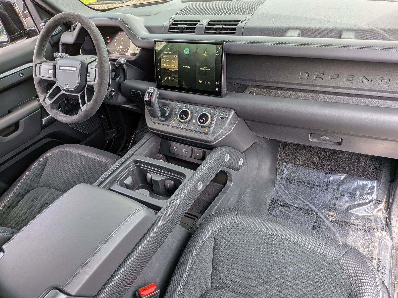 Used 2024 Land Rover Defender 90 V8 AWD/4WD image 19