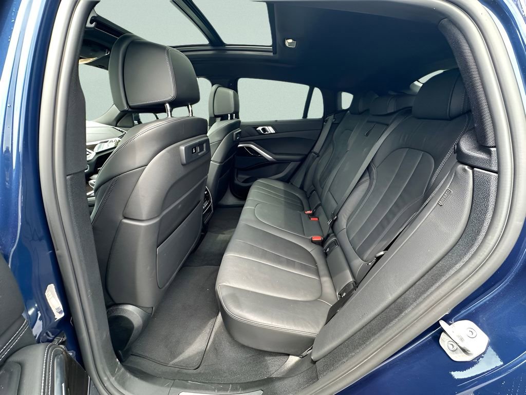 Used 2021 BMW X6 xDrive40i w/ M Sport Package AWD/4WD image 22